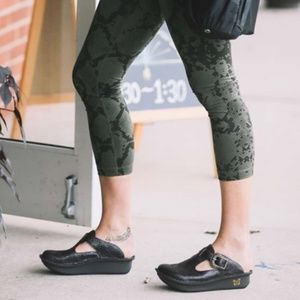 Classic Alegria Clog